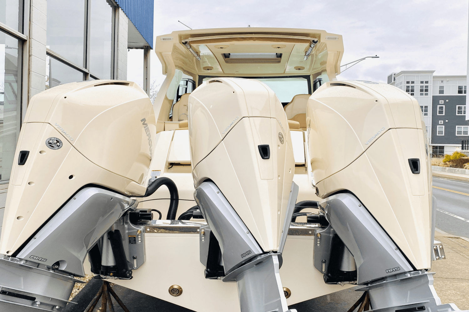 2023 Scout
                                                             350 LXZ Image Thumbnail #5