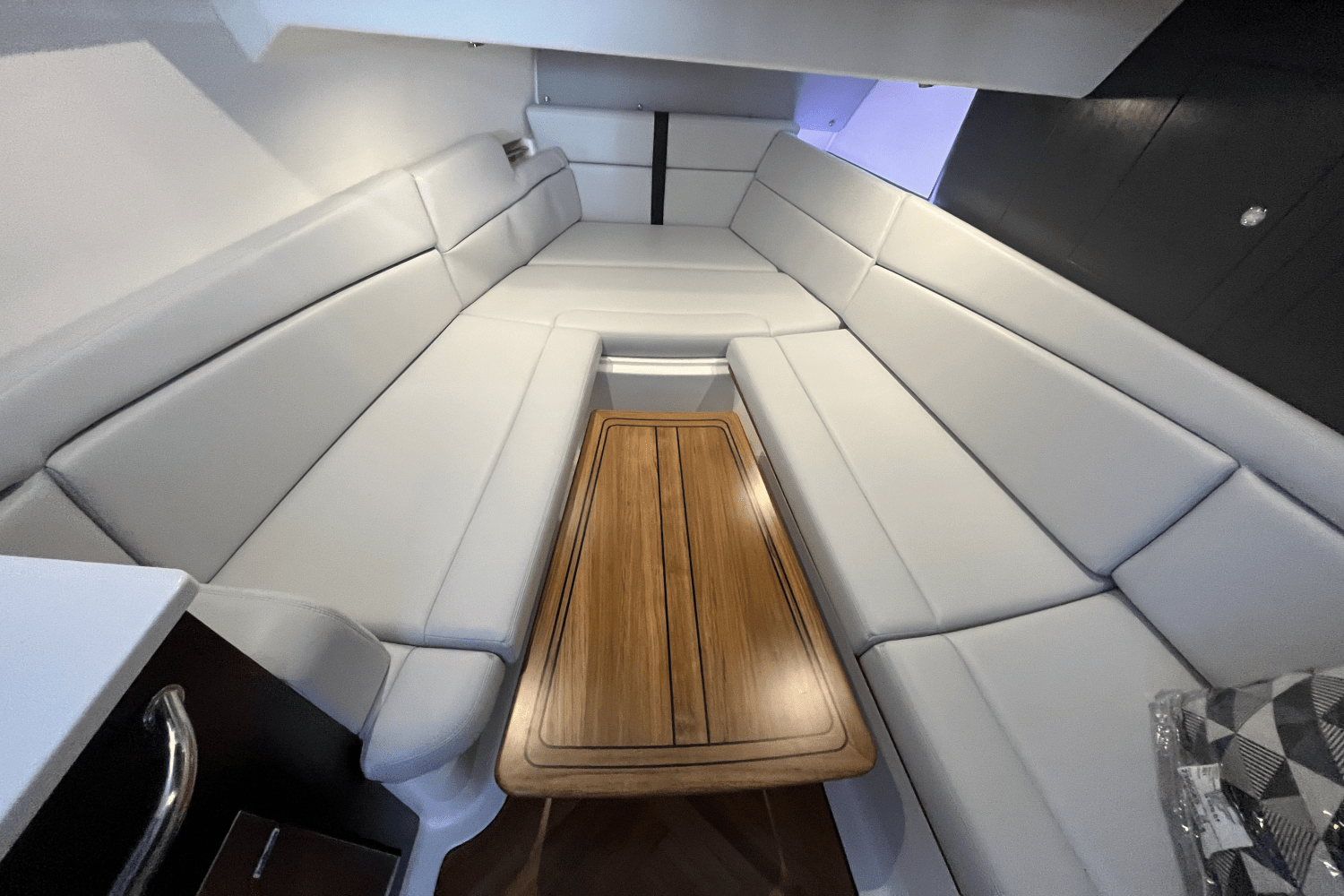 2023 Boston Whaler
                                                             380 Realm Image Thumbnail #23