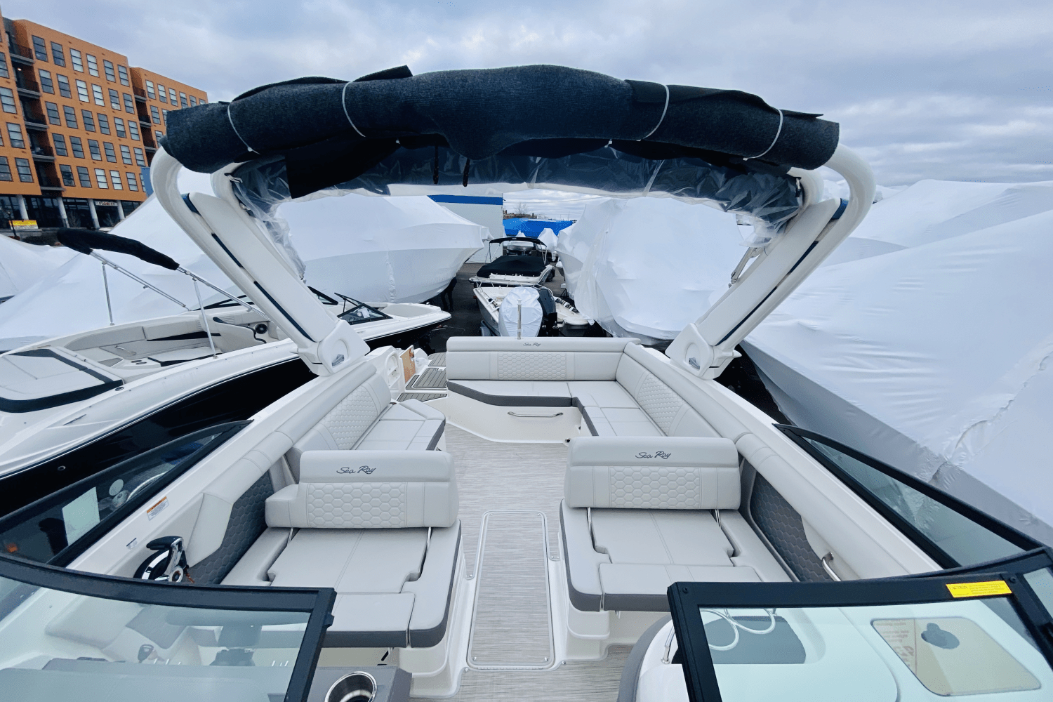 2023 Sea Ray
                                                             SDX 270 Outboard Image Thumbnail #6
