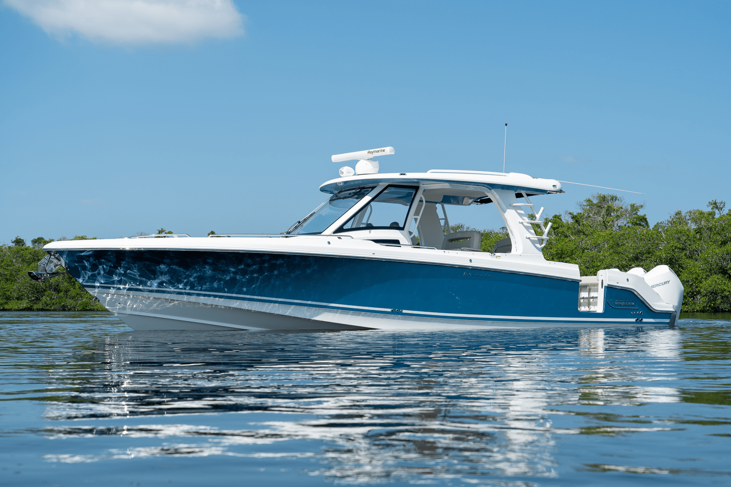 2023 Boston Whaler
                                                             350 Realm Image Thumbnail #3