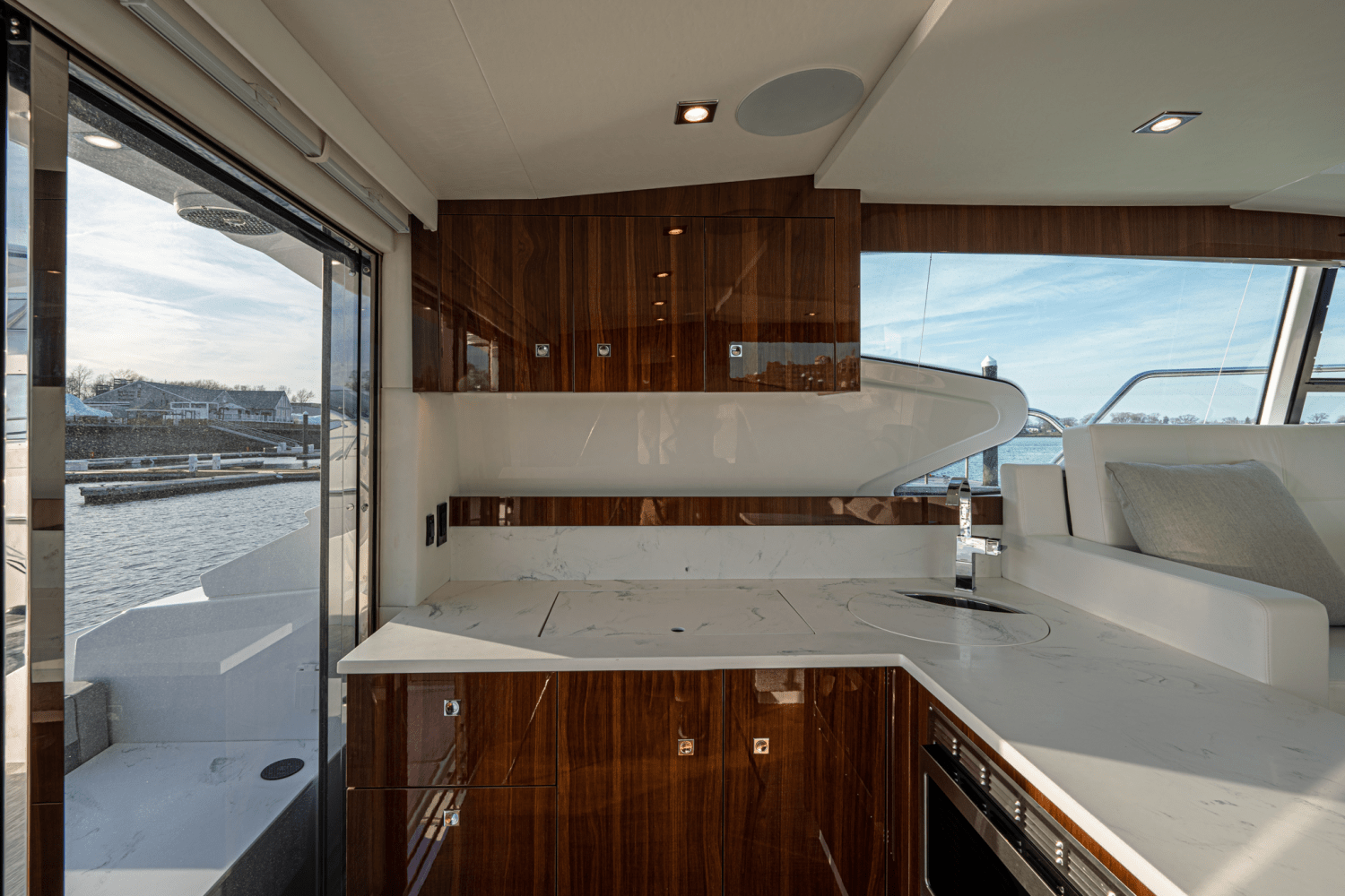 2023 Cruisers Yachts
                                                             46 Cantius Image Thumbnail #15