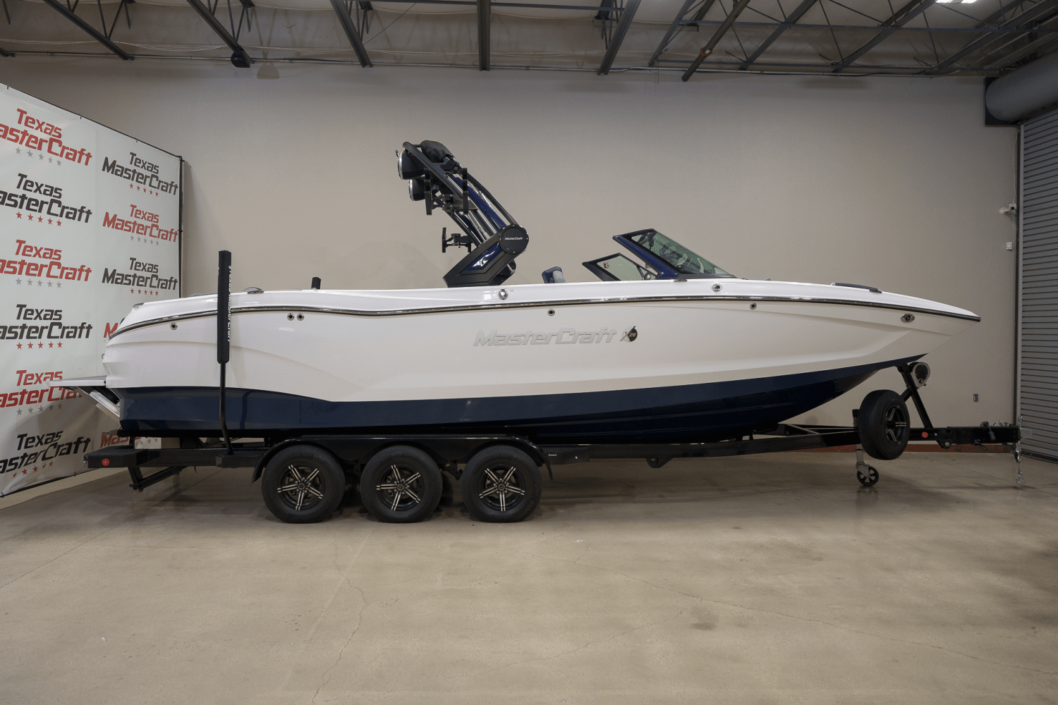 {{boat.ModelYear}} {{boat.Make}} {{boat.Model}}
