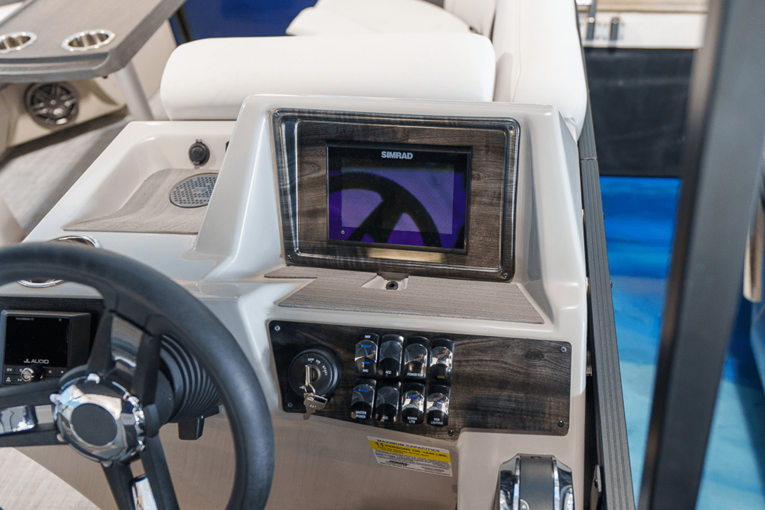 2023 Harris
                                                             Cruiser 210 Image Thumbnail #10