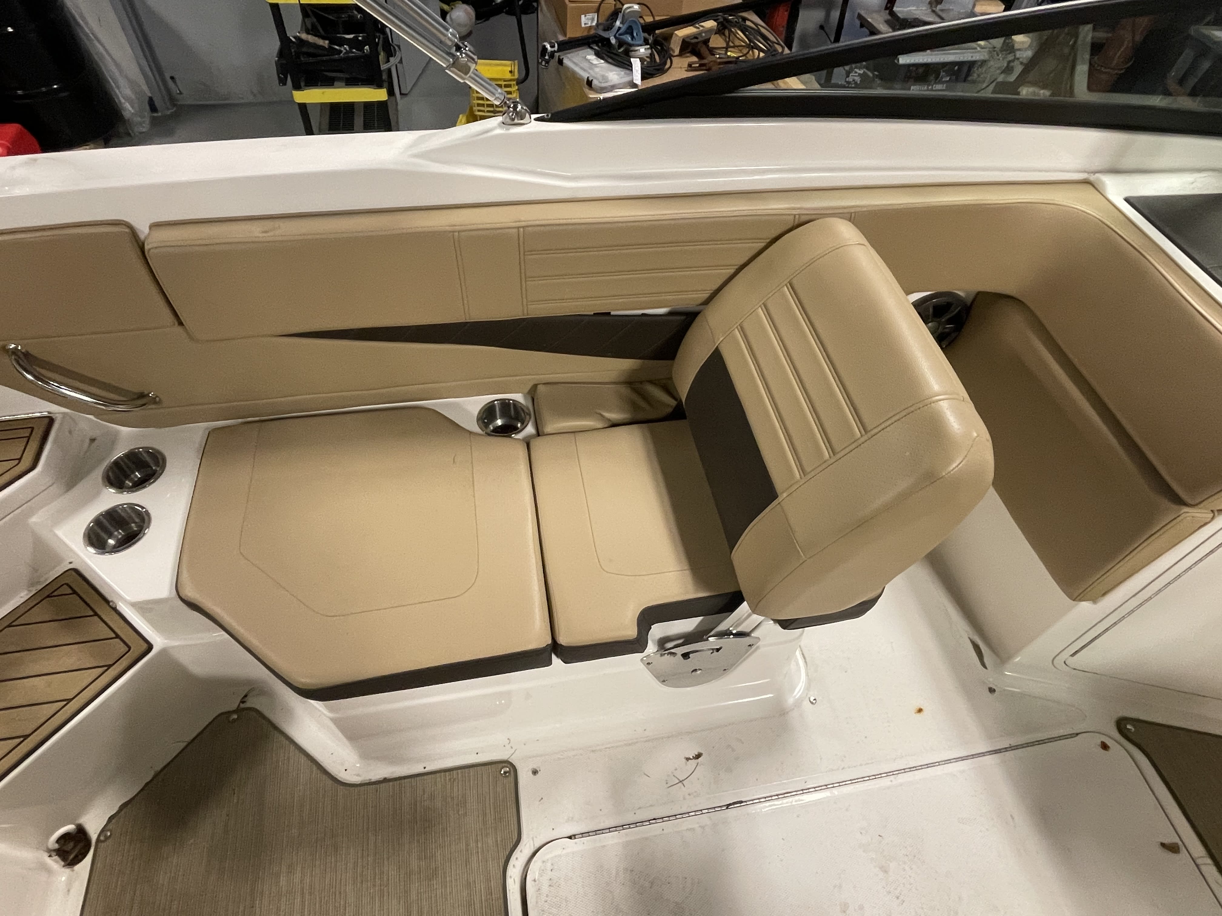 2020 Sea Ray
                                                             SPX 210 Image Thumbnail #6