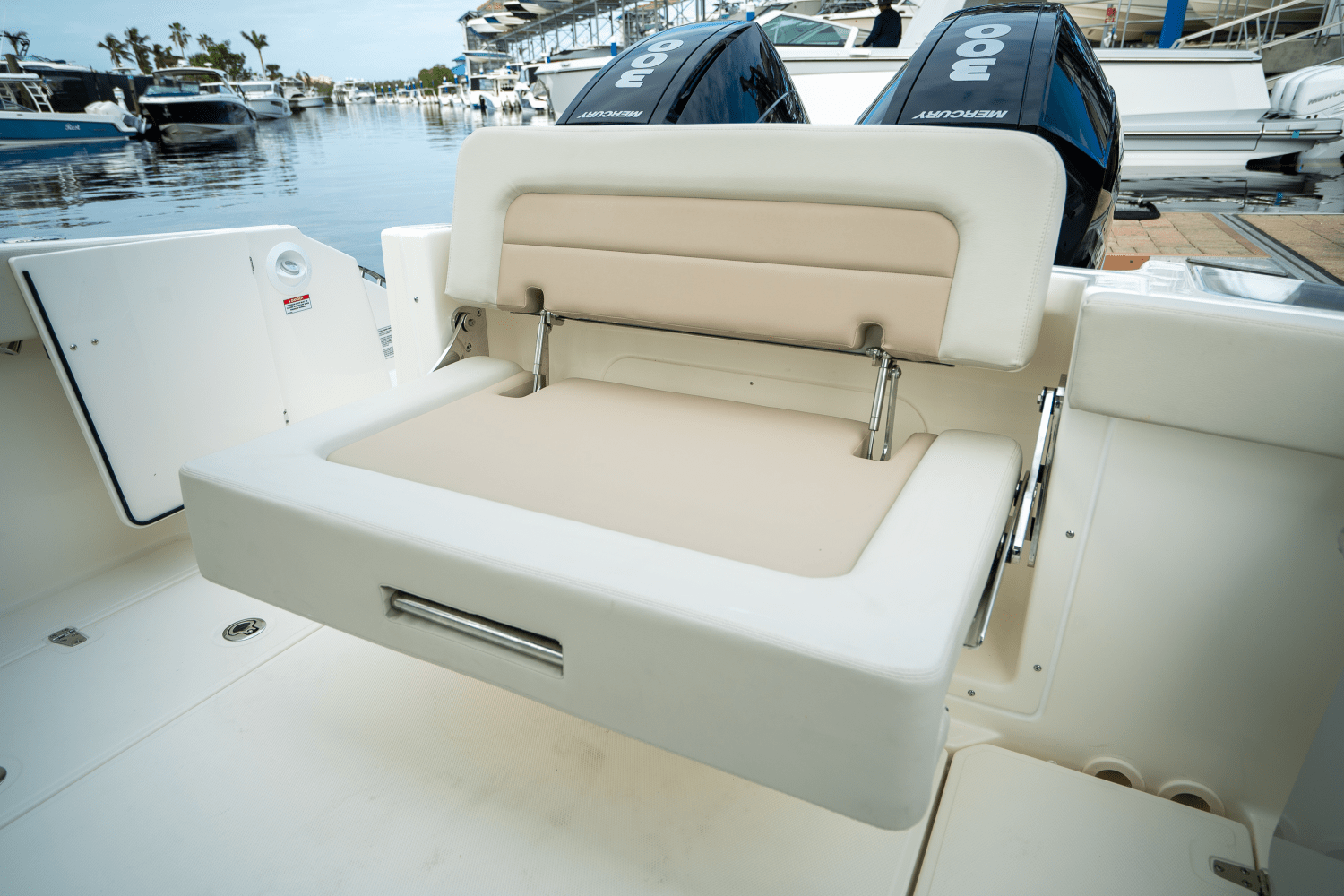 2023 Boston Whaler
                                                             280 Vantage Image Thumbnail #4
