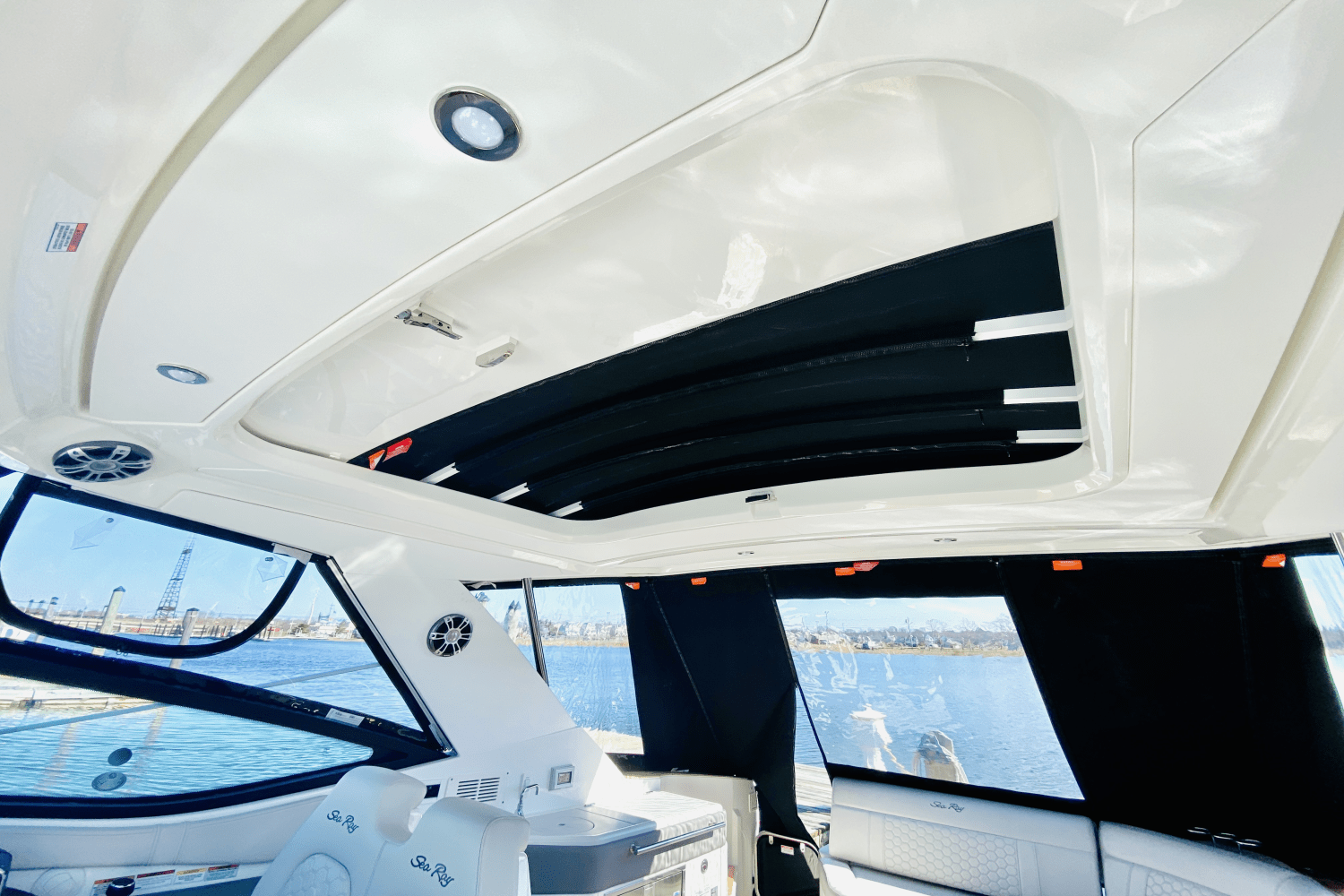 2023 Sea Ray
                                                             Sundancer 320 Image Thumbnail #18
