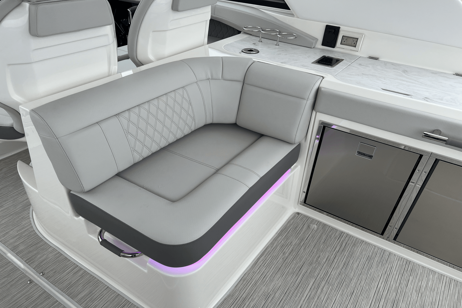 2023 Sea Ray
                                                             SLX 400 Image Thumbnail #15