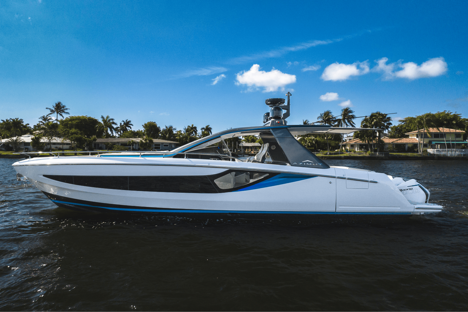 {{boat.ModelYear}} {{boat.Make}} {{boat.Model}}