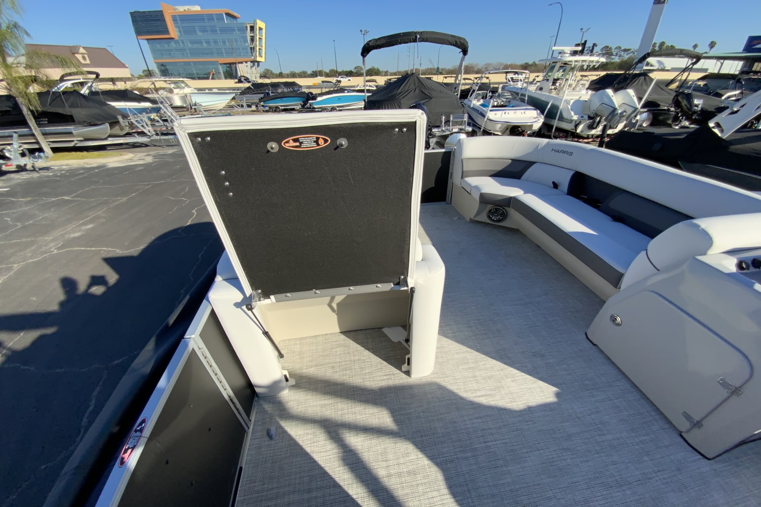 2023 Harris
                                                             Cruiser 230 Image Thumbnail #23