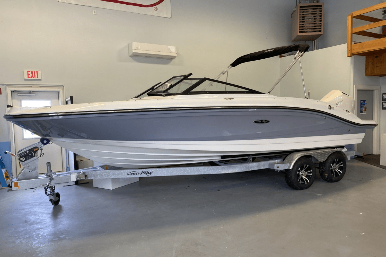 {{boat.ModelYear}} {{boat.Make}} {{boat.Model}}