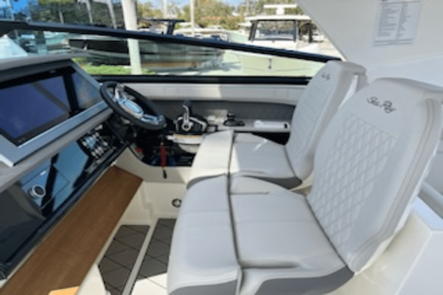 2023 Sea Ray
                                                             SLX 400 Outboard Image Thumbnail #4