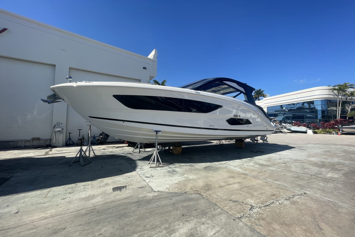 2023 Sea Ray
                                                             Sundancer 370 OB Image Thumbnail #2
