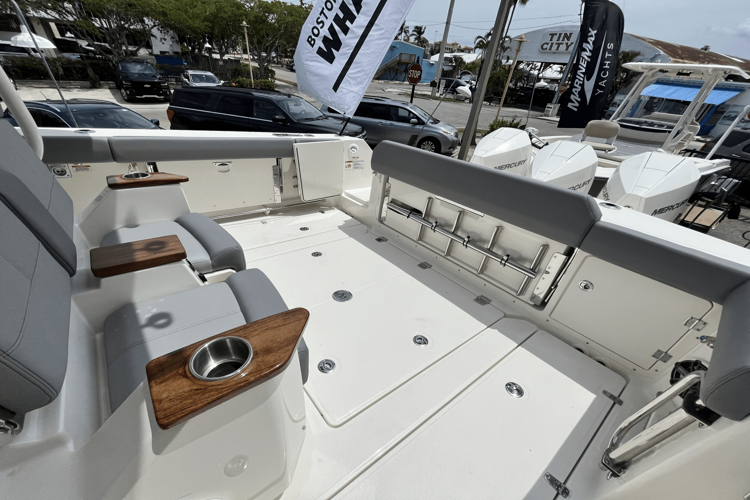 2023 Boston Whaler
                                                             360 Outrage Image Thumbnail #26