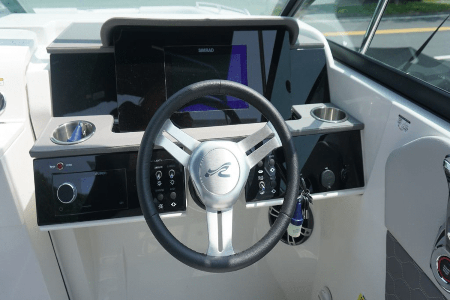 2023 Sea Ray
                                                             SDX 250 Outboard Image Thumbnail #21