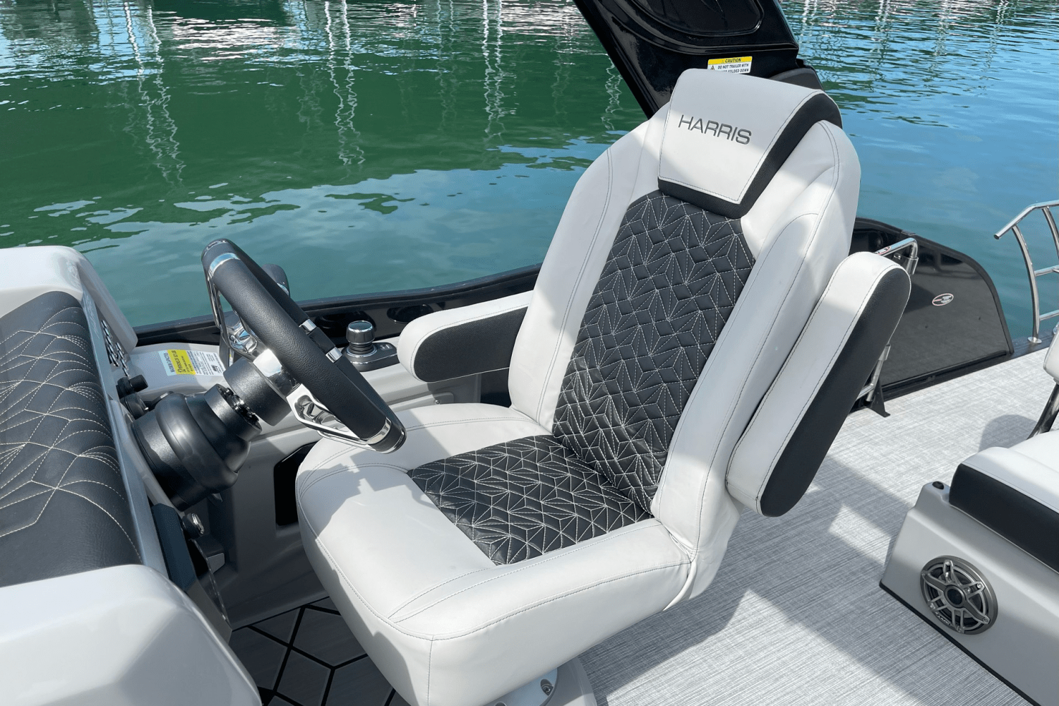 2023 Harris
                                                             Grand Mariner 250 Image Thumbnail #33