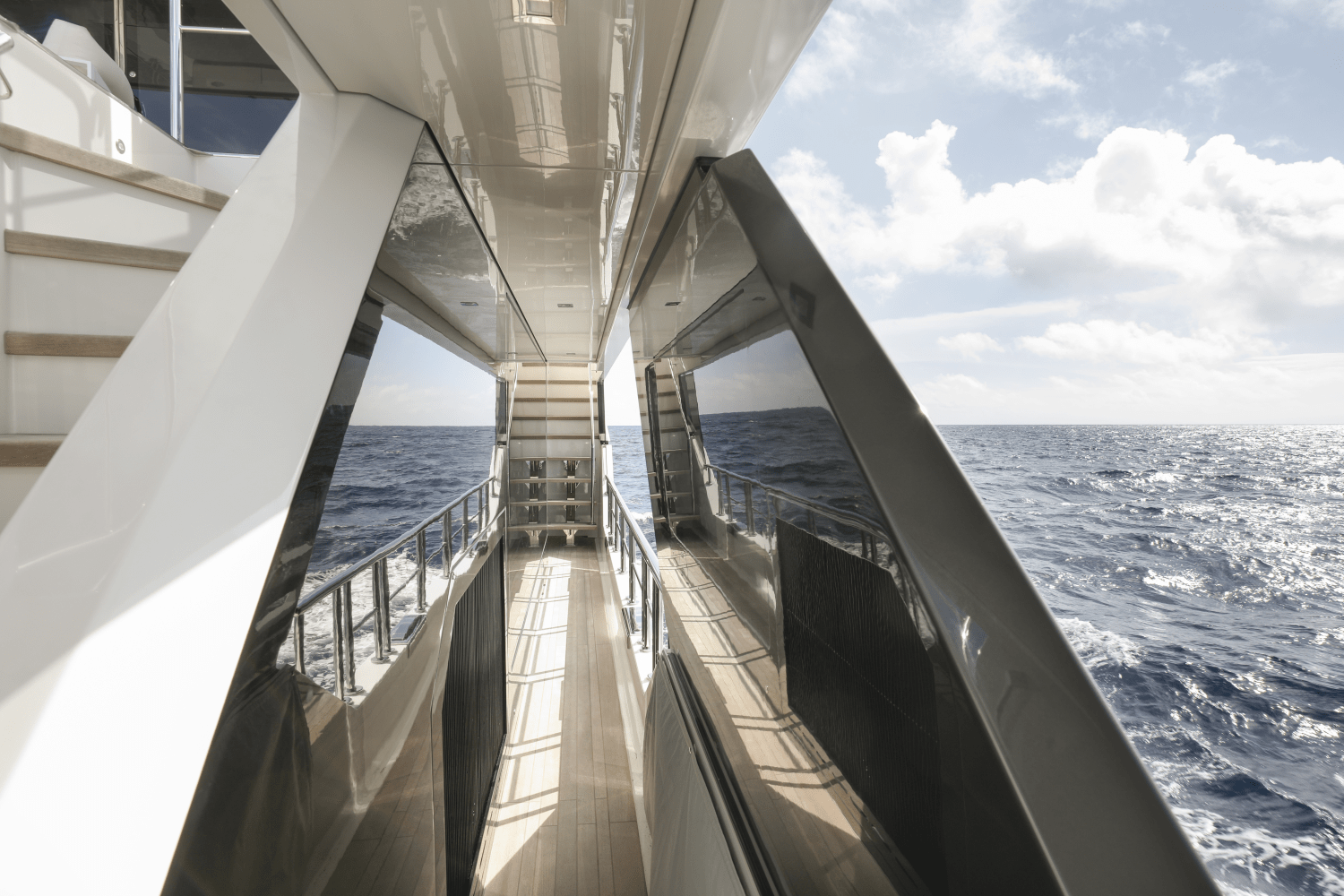 2023 Ocean Alexander
                                                             32 Evolution Image Thumbnail #30