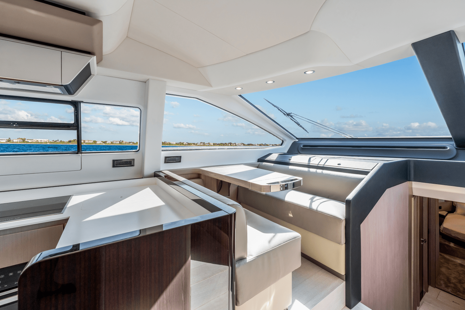 2023 Azimut
                                                             Fly 72 Image Thumbnail #16