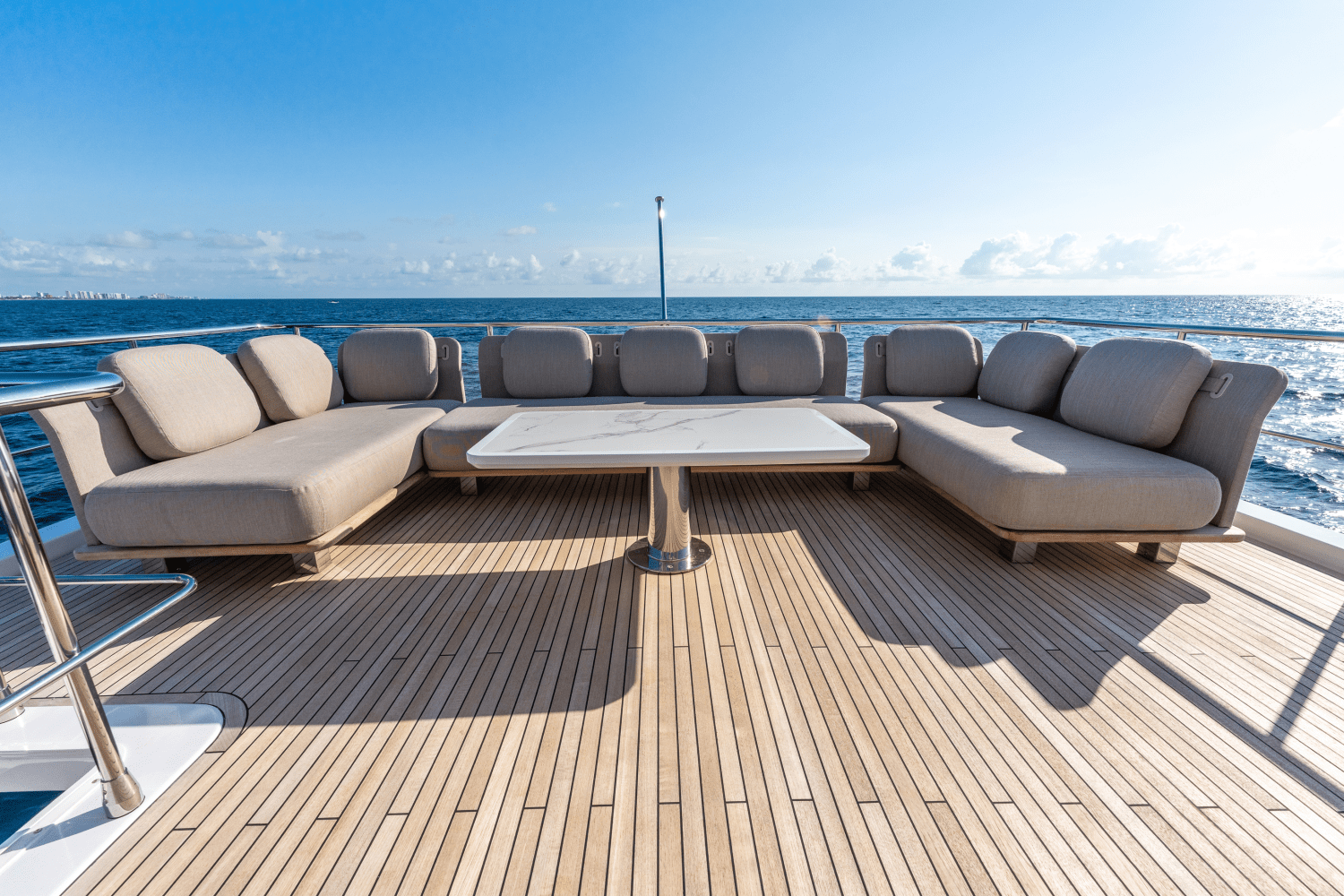 2023 Azimut
                                                             Fly 72 Image Thumbnail #43