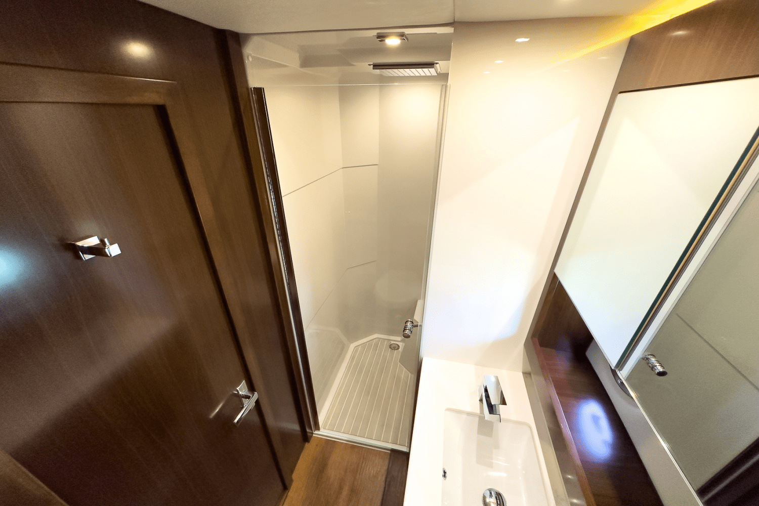 2022 Cruisers Yachts
                                                             54 Cantius Image Thumbnail #52