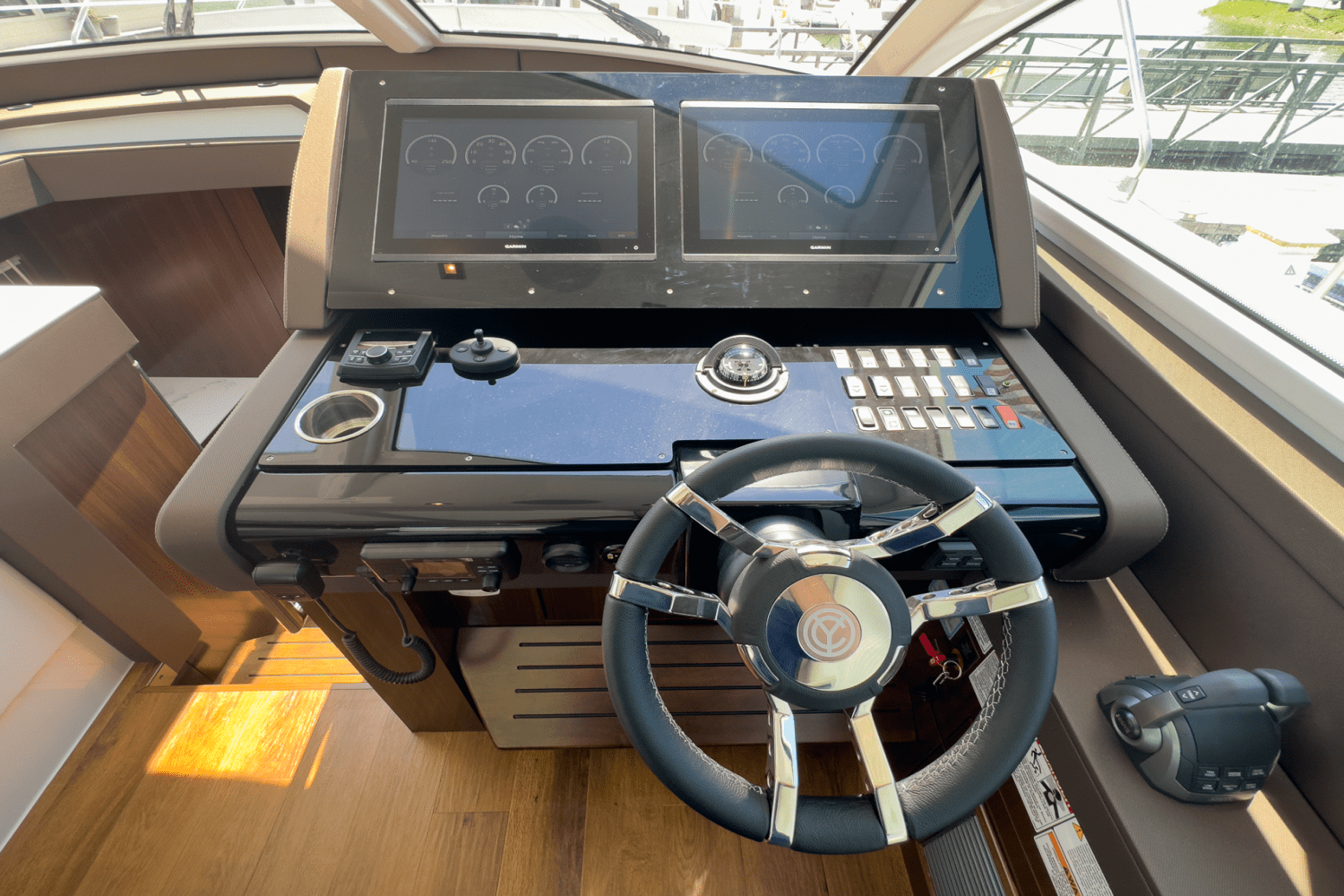 2022 Cruisers Yachts
                                                             54 Cantius Image Thumbnail #25