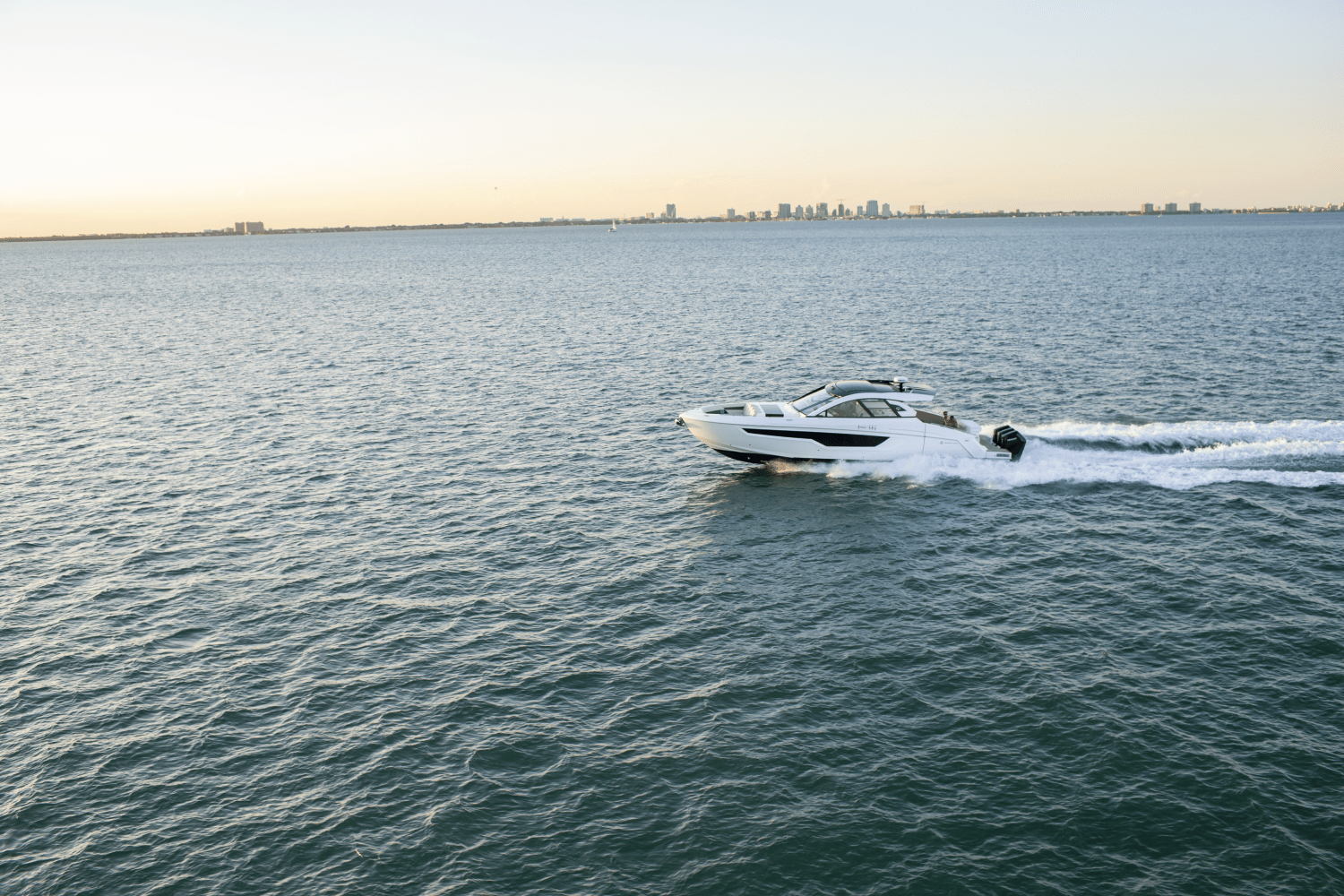 2023 Cruisers Yachts
                                                             50 GLS Image Thumbnail #33
