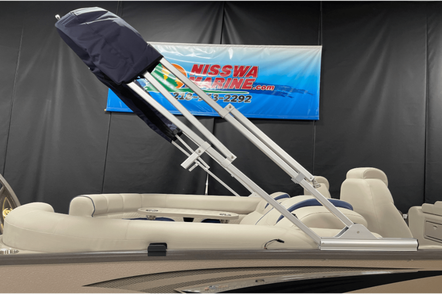 2023 Premier 230 Solaris MarineMax Nisswa Marine