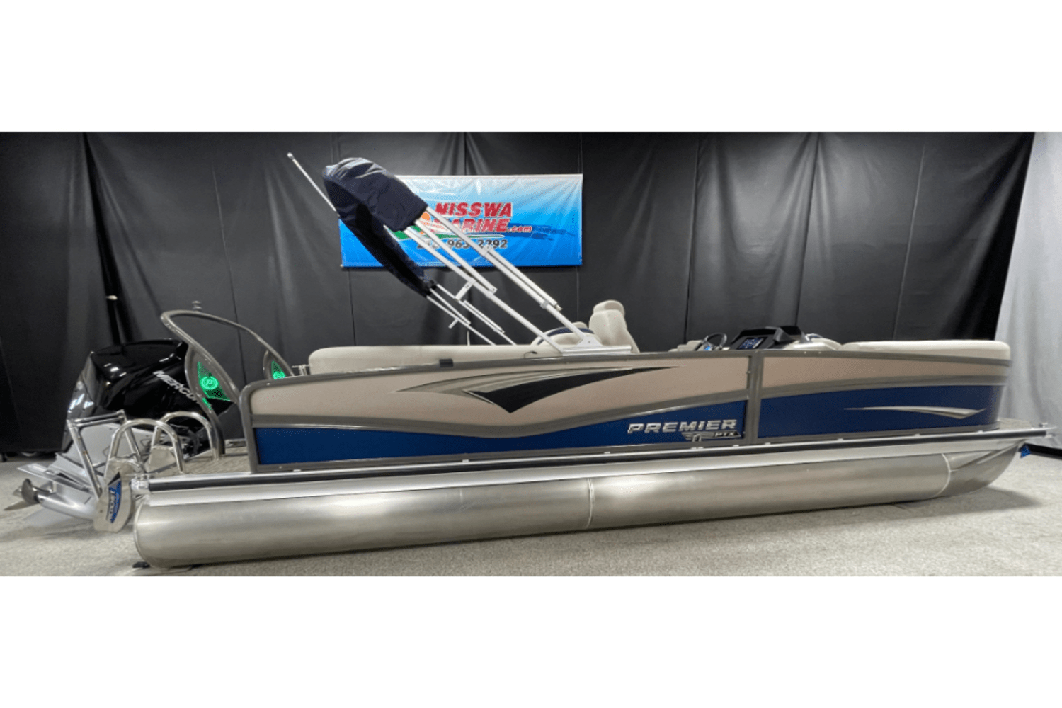 2023 Premier 230 Solaris MarineMax Nisswa Marine