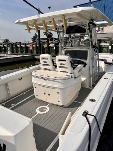 2003 Boston Whaler
                                                             320 OUTRAGE Image Thumbnail #11