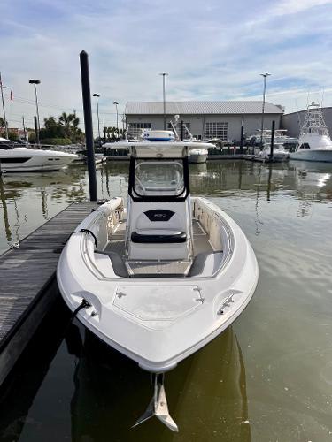 2003 Boston Whaler
                                                             320 OUTRAGE Image Thumbnail #3
