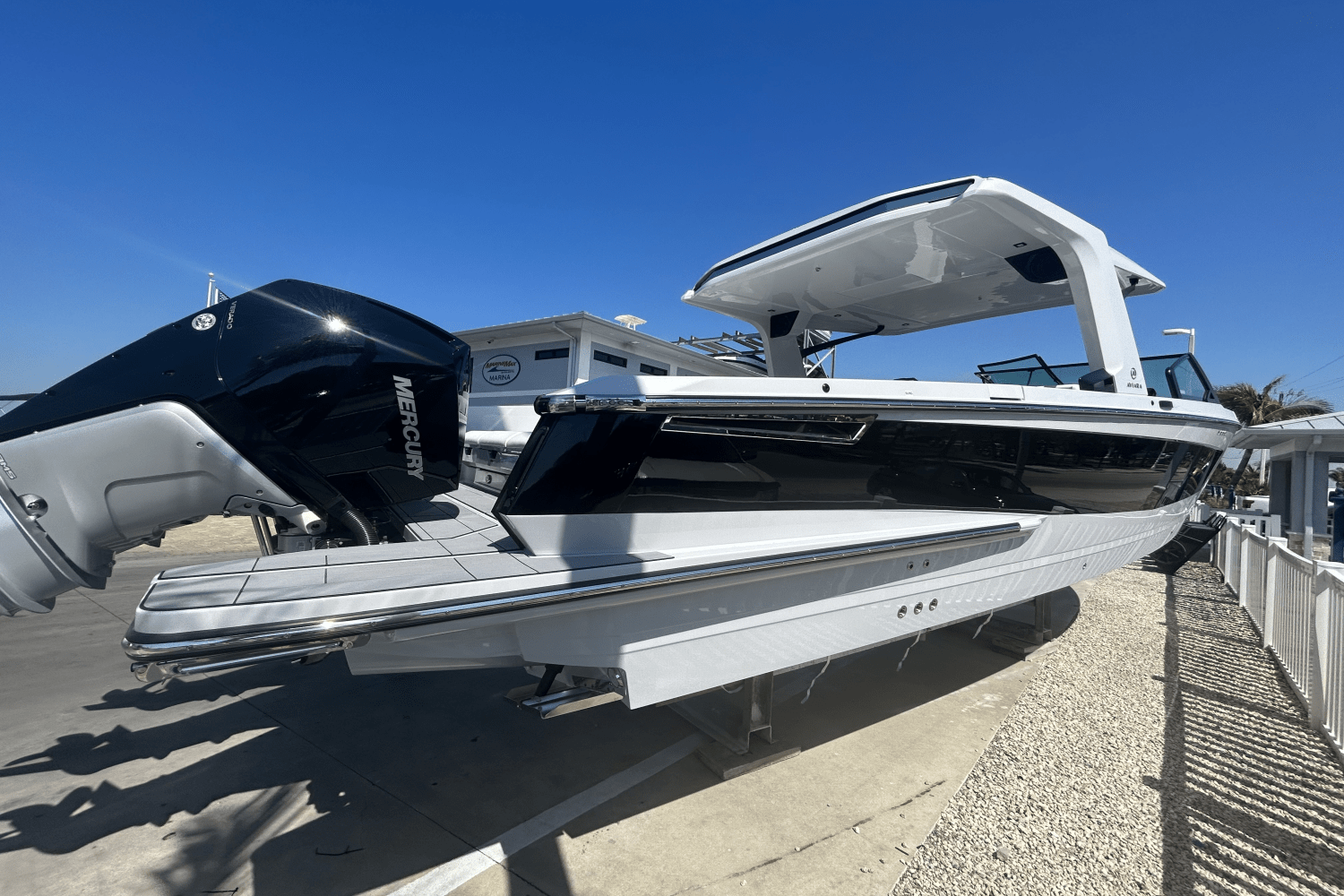 2023 Aviara
                                                             AV36 Outboard Image Thumbnail #2