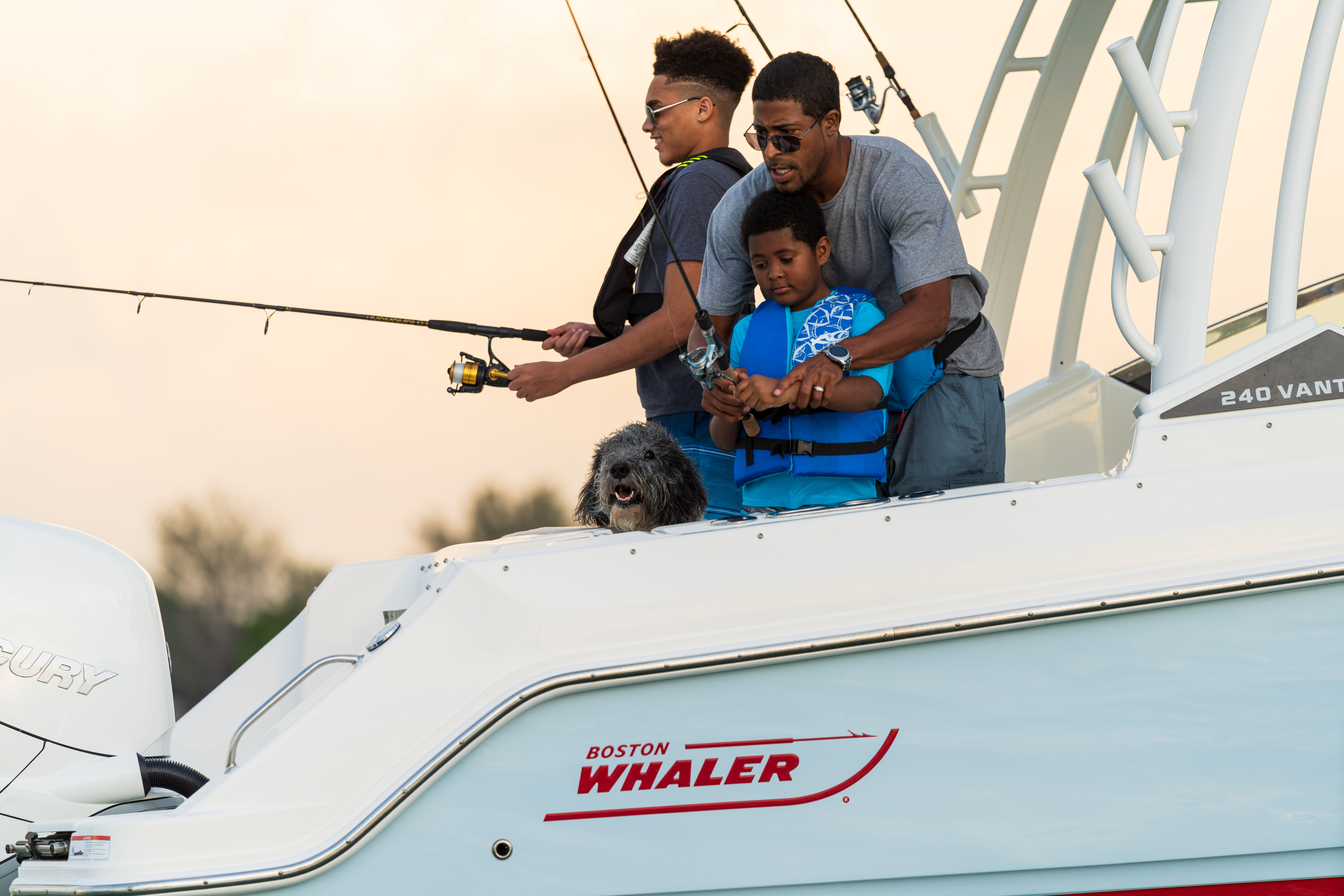 2022 Boston Whaler
                                                             240 Vantage Image Thumbnail #27