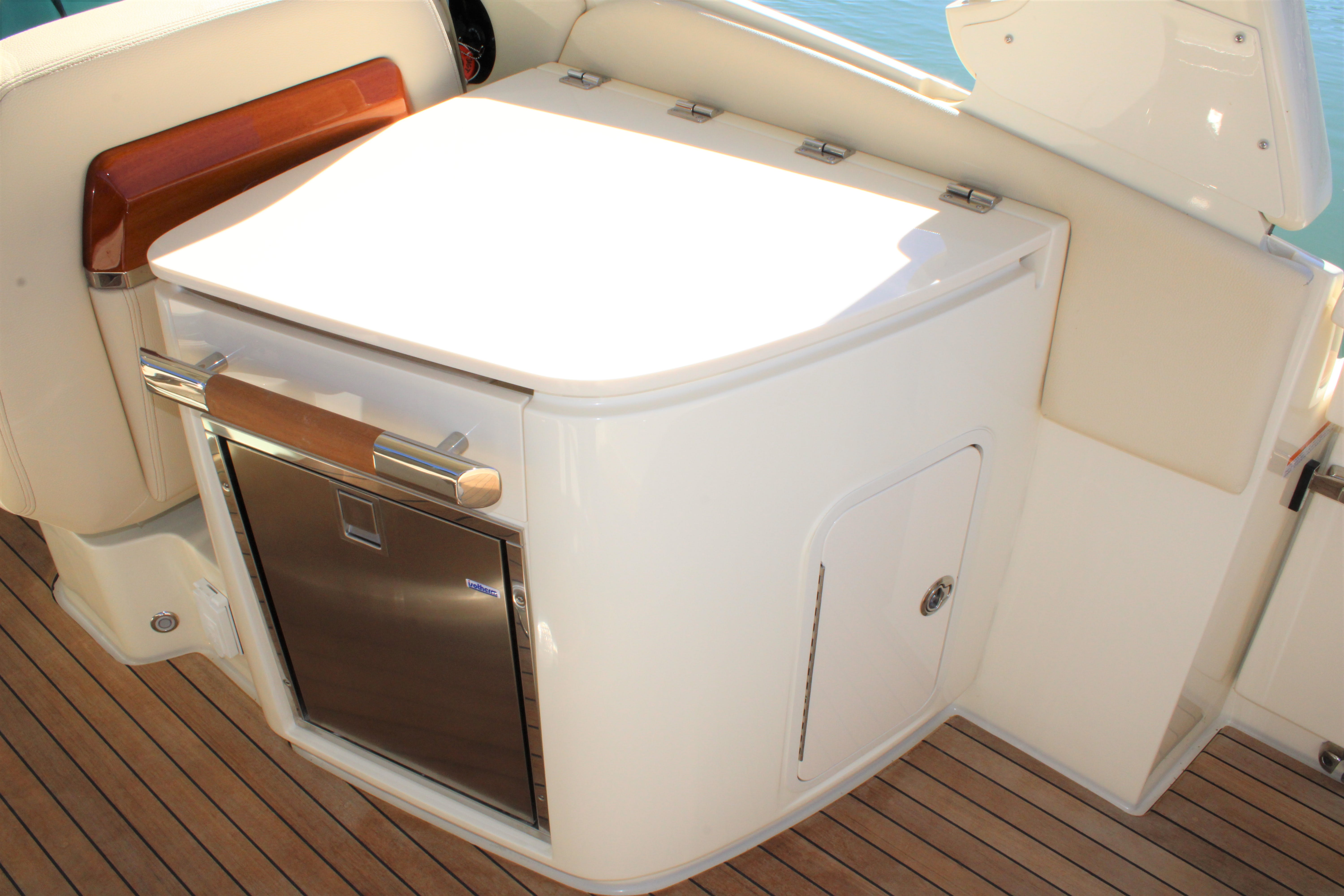 2022 Chris-Craft
                                                             Launch 31 GT Image Thumbnail #50