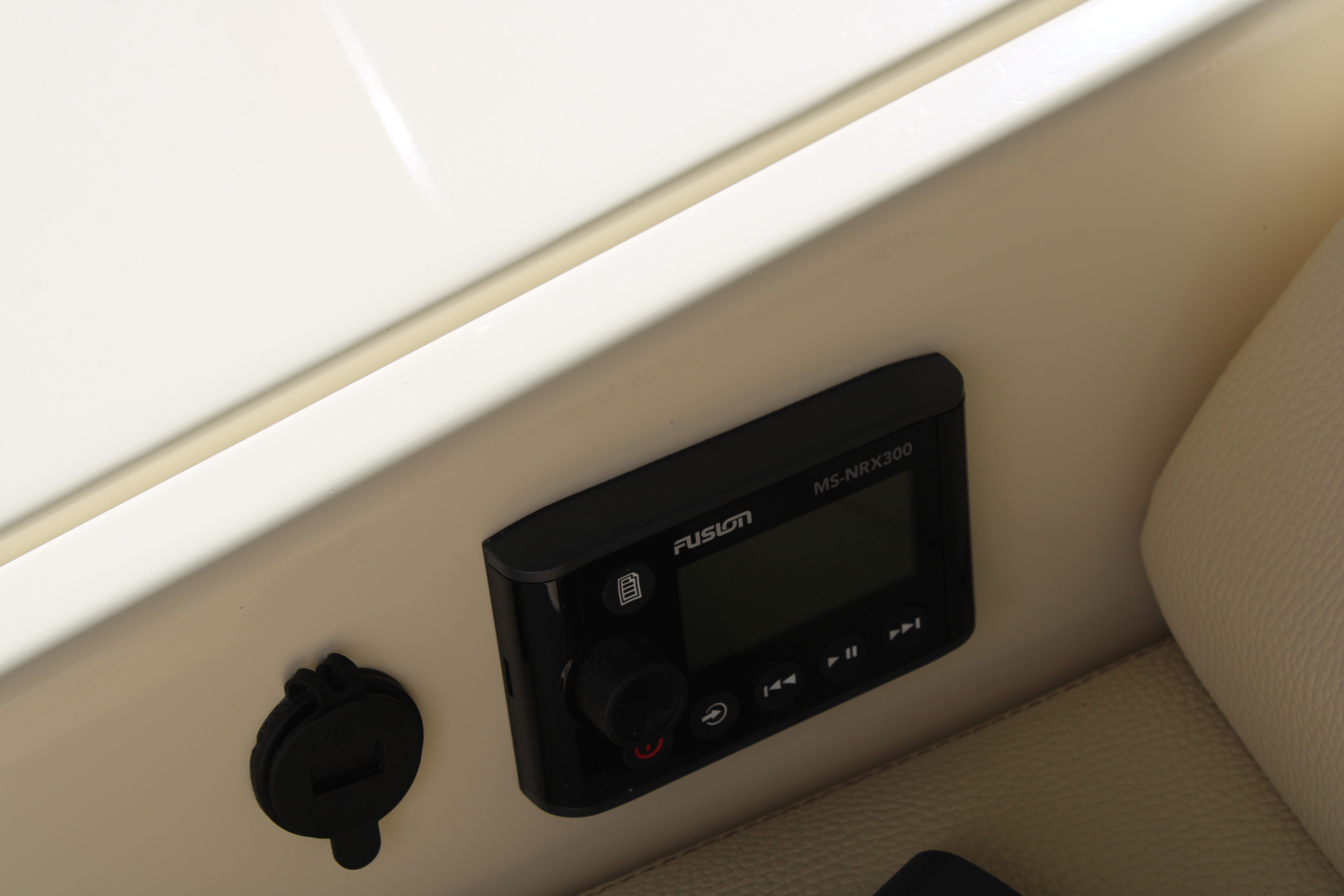 2022 Chris-Craft
                                                             Launch 31 GT Image Thumbnail #58