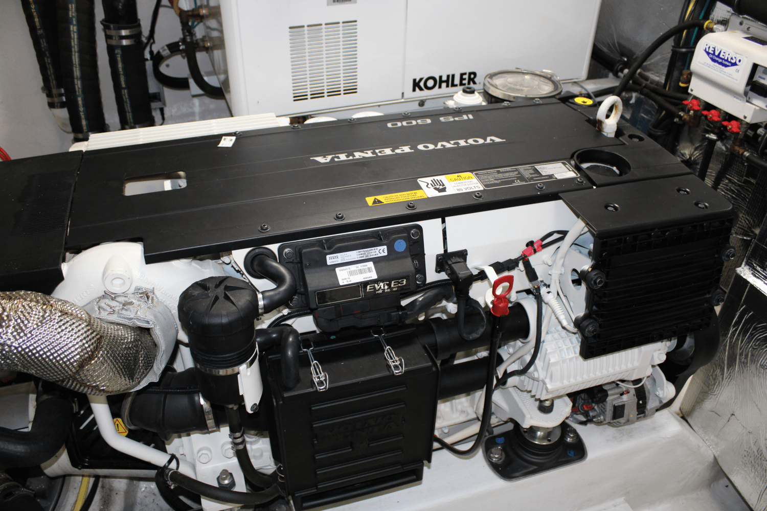 2018 Cruisers Yachts
                                                             50 CANTIUS Image Thumbnail #55