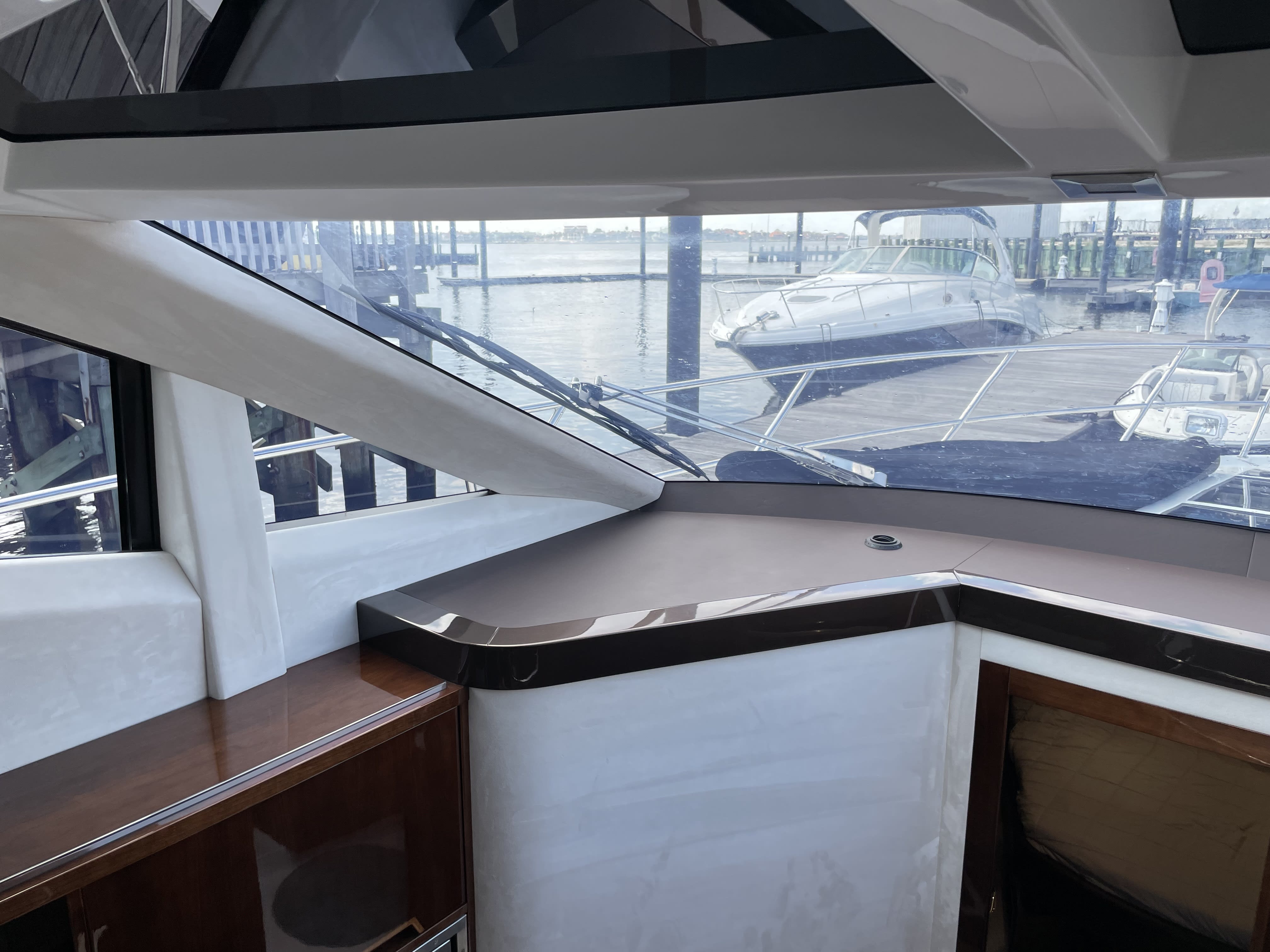 2020 Galeon
                                                             430 HTC Image Thumbnail #25