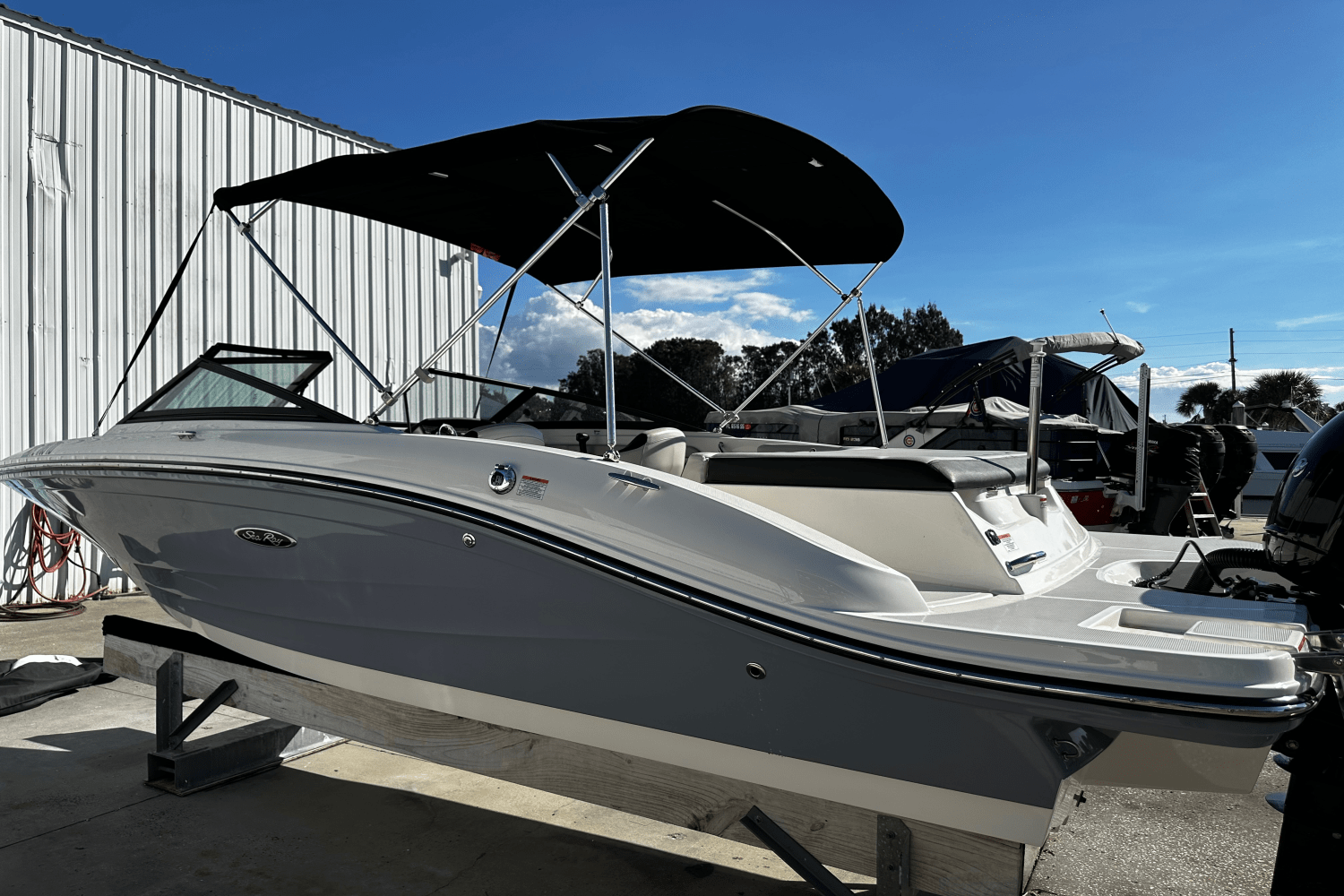 2022 Sea Ray
                                                             SPX 190 OB Image Thumbnail #4