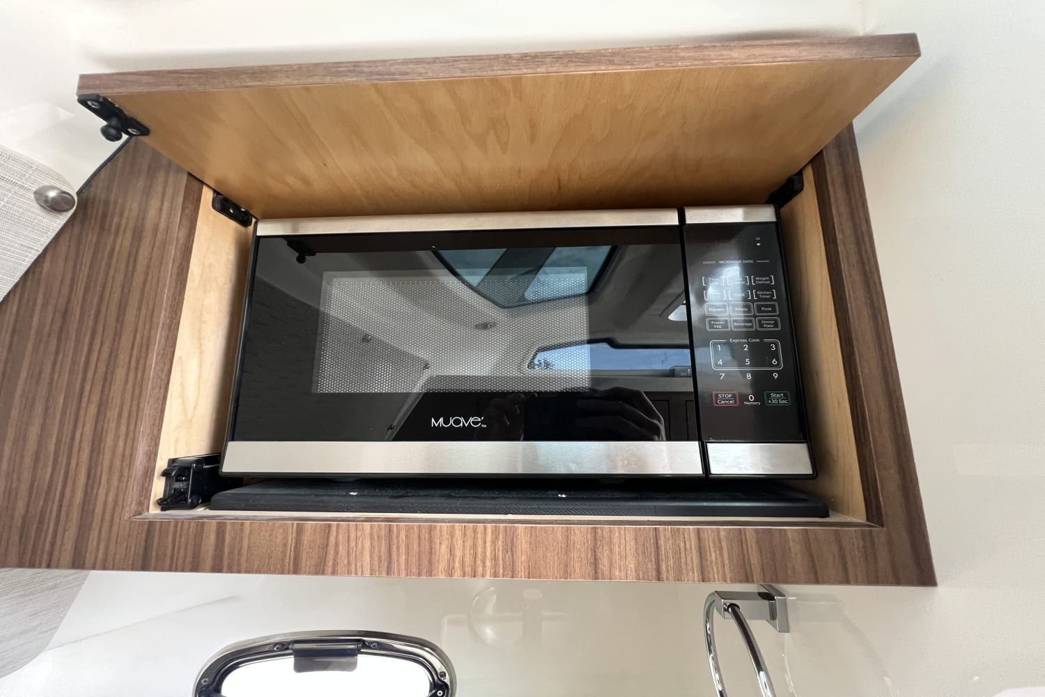 2021 Boston Whaler
                                                             380 Outrage Image Thumbnail #31