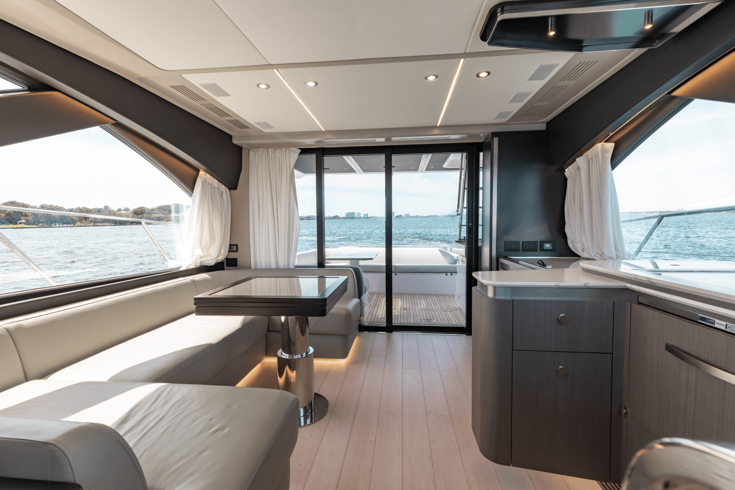 2022 Azimut
                                                             S6 Sportfly Image Thumbnail #47