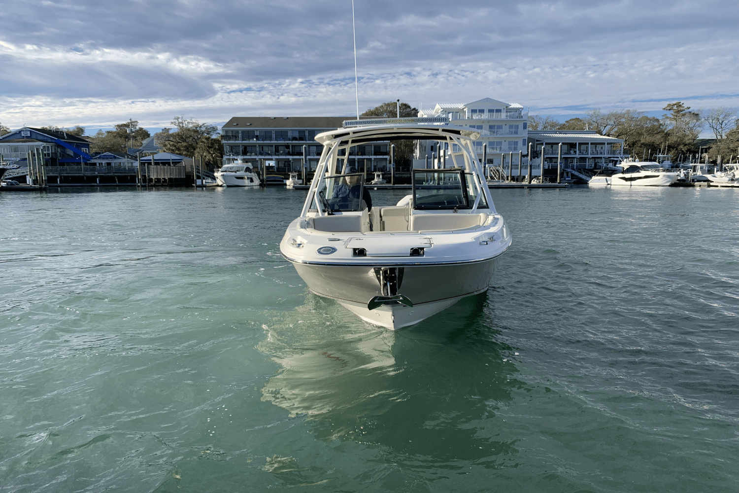 2018 Boston Whaler
                                                             230 Vantage Image Thumbnail #11