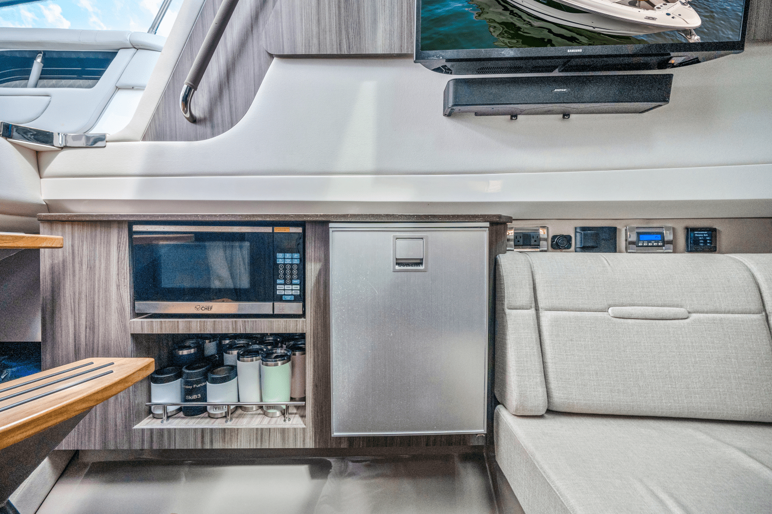 2020 Sea Ray
                                                             SLX 400 OB Image Thumbnail #27