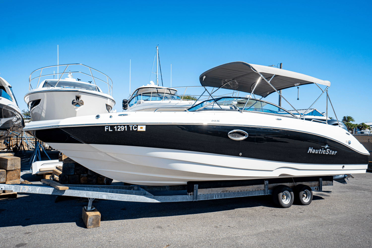 {{boat.ModelYear}} {{boat.Make}} {{boat.Model}}