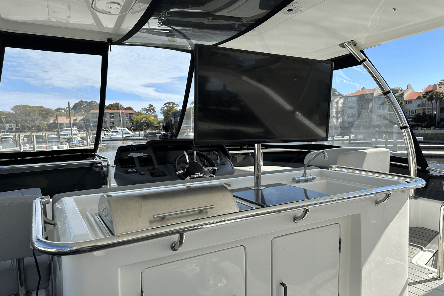 2020 Aquila
                                                             44 Image Thumbnail #6