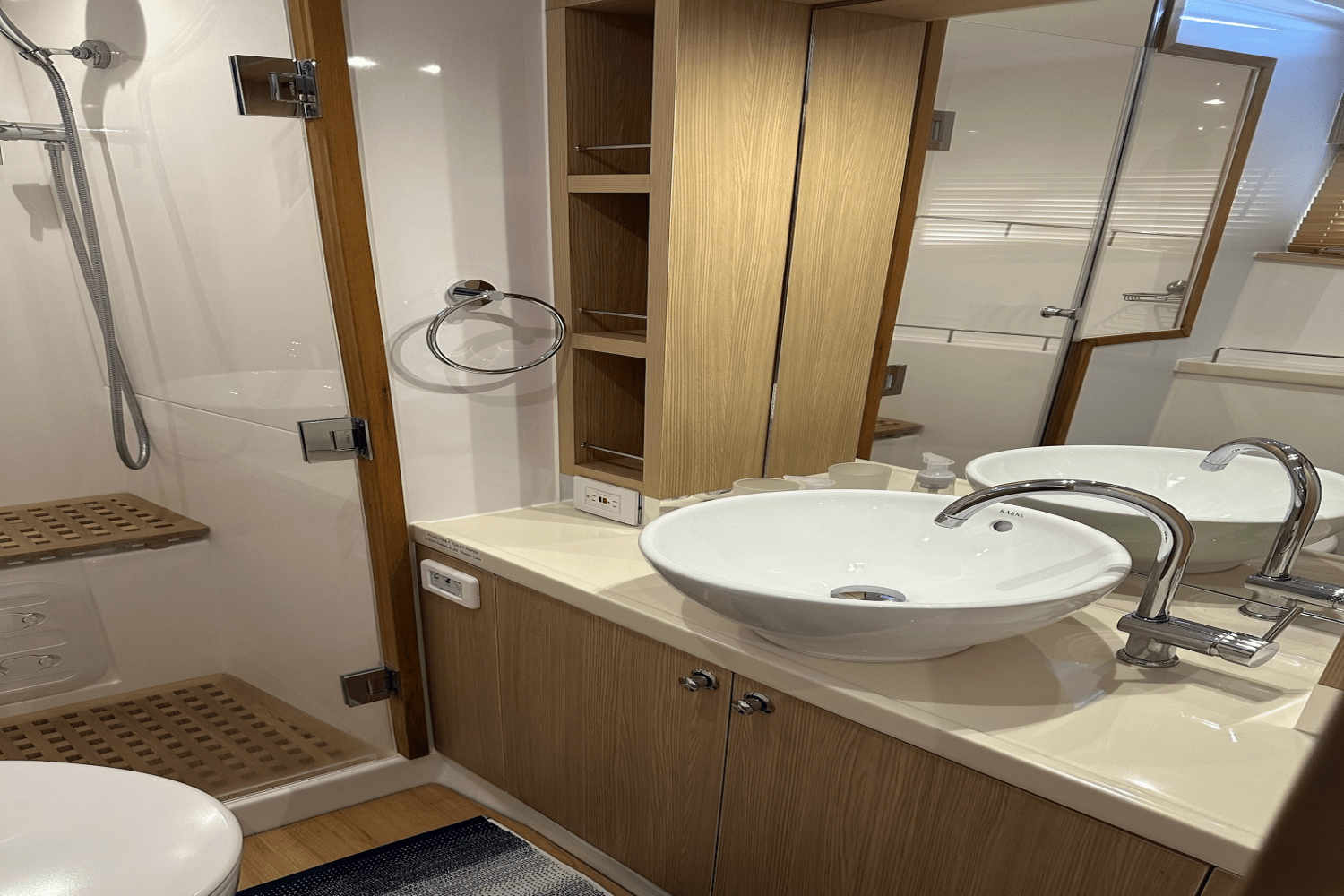 2020 Aquila
                                                             44 Image Thumbnail #49