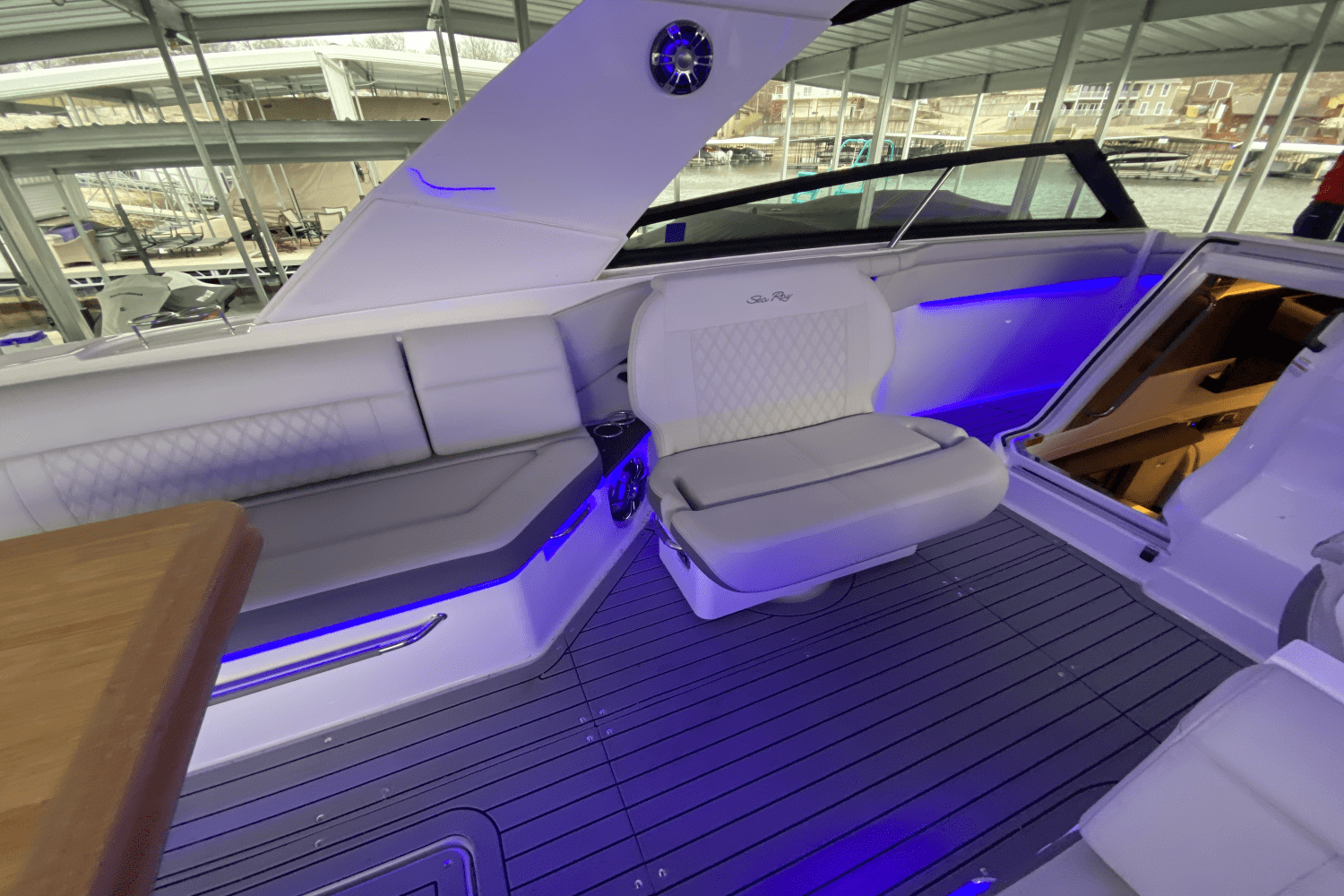 2021 Sea Ray
                                                             400 SLX Image Thumbnail #16