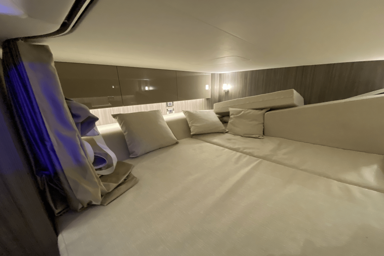 2021 Sea Ray
                                                             400 SLX Image Thumbnail #39