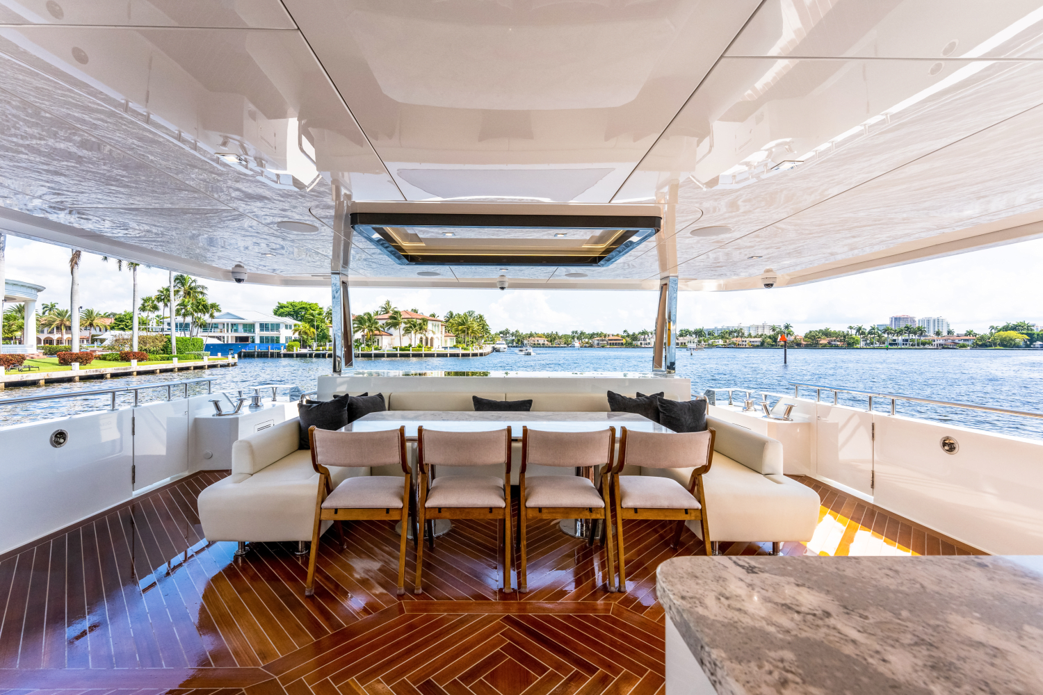 2023 Ocean Alexander
                                                             30R Image Thumbnail #33