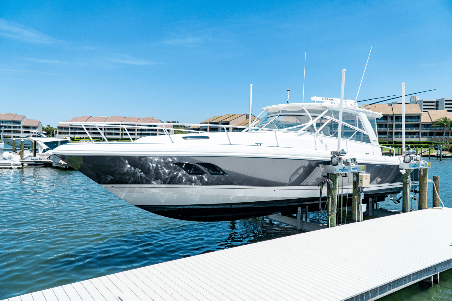 {{boat.ModelYear}} {{boat.Make}} {{boat.Model}}