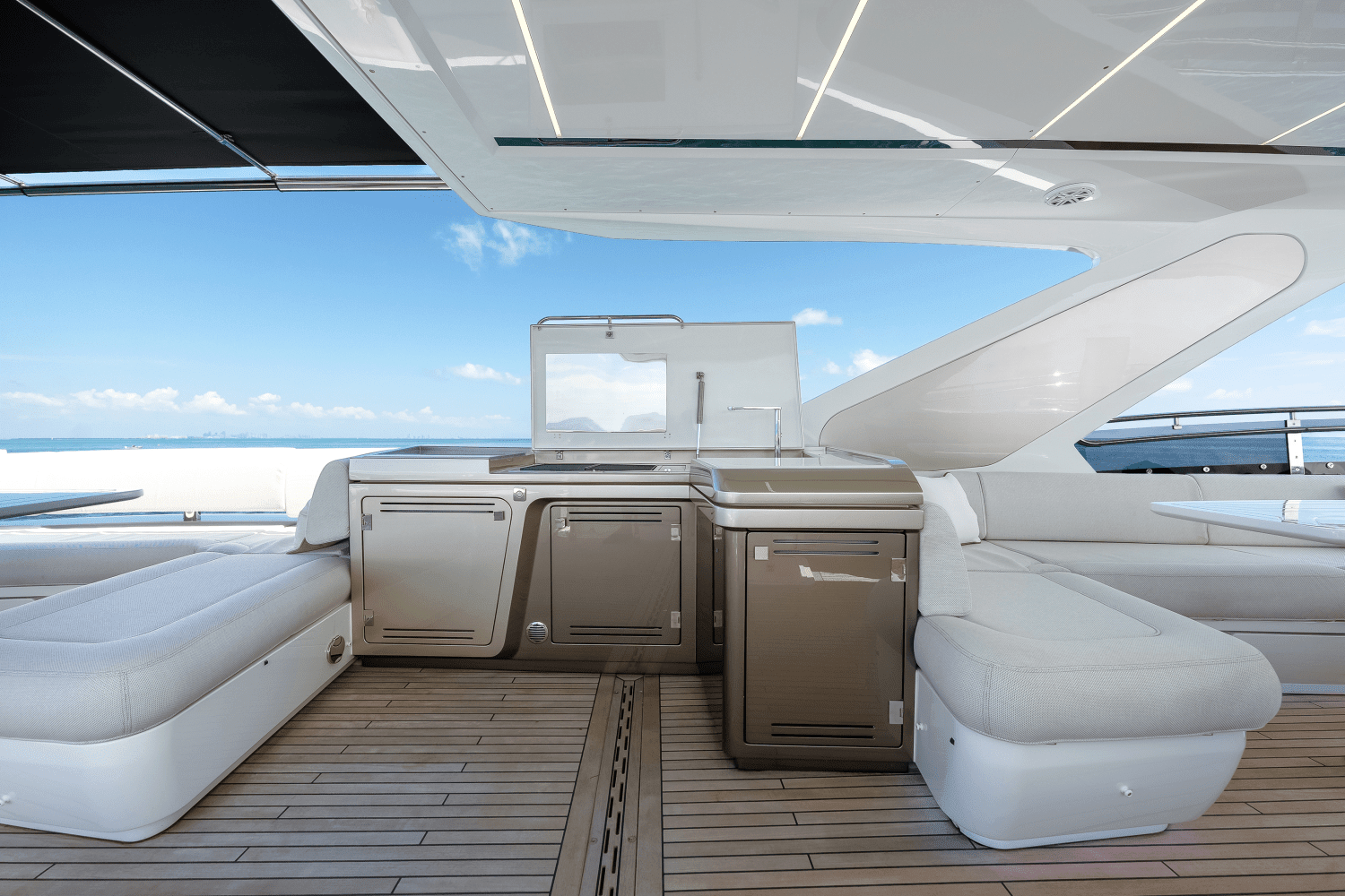 2025 Galeon 800 FLY Image Thumbnail #18