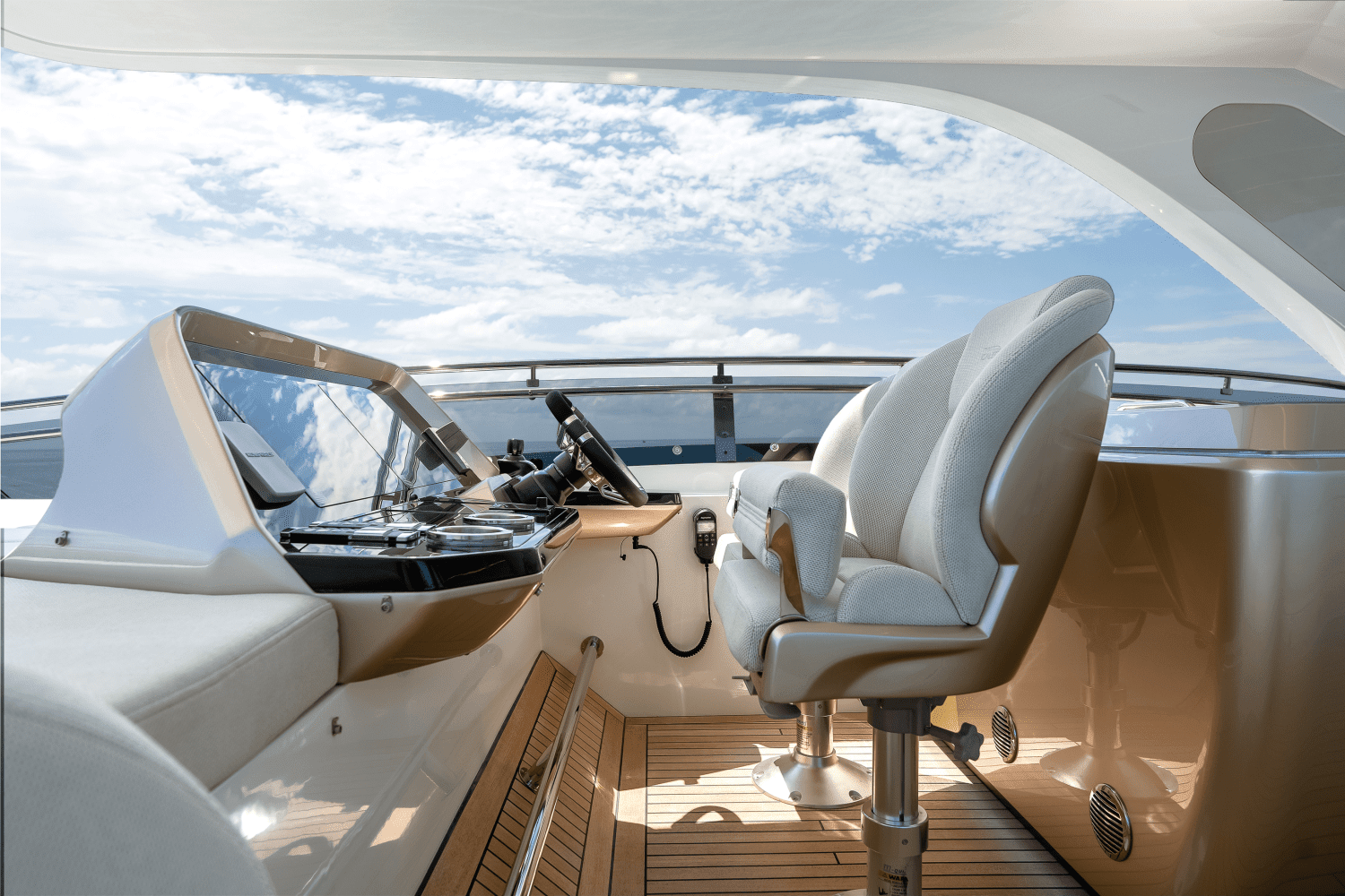 2026 Galeon 800 FLY Image Thumbnail #23