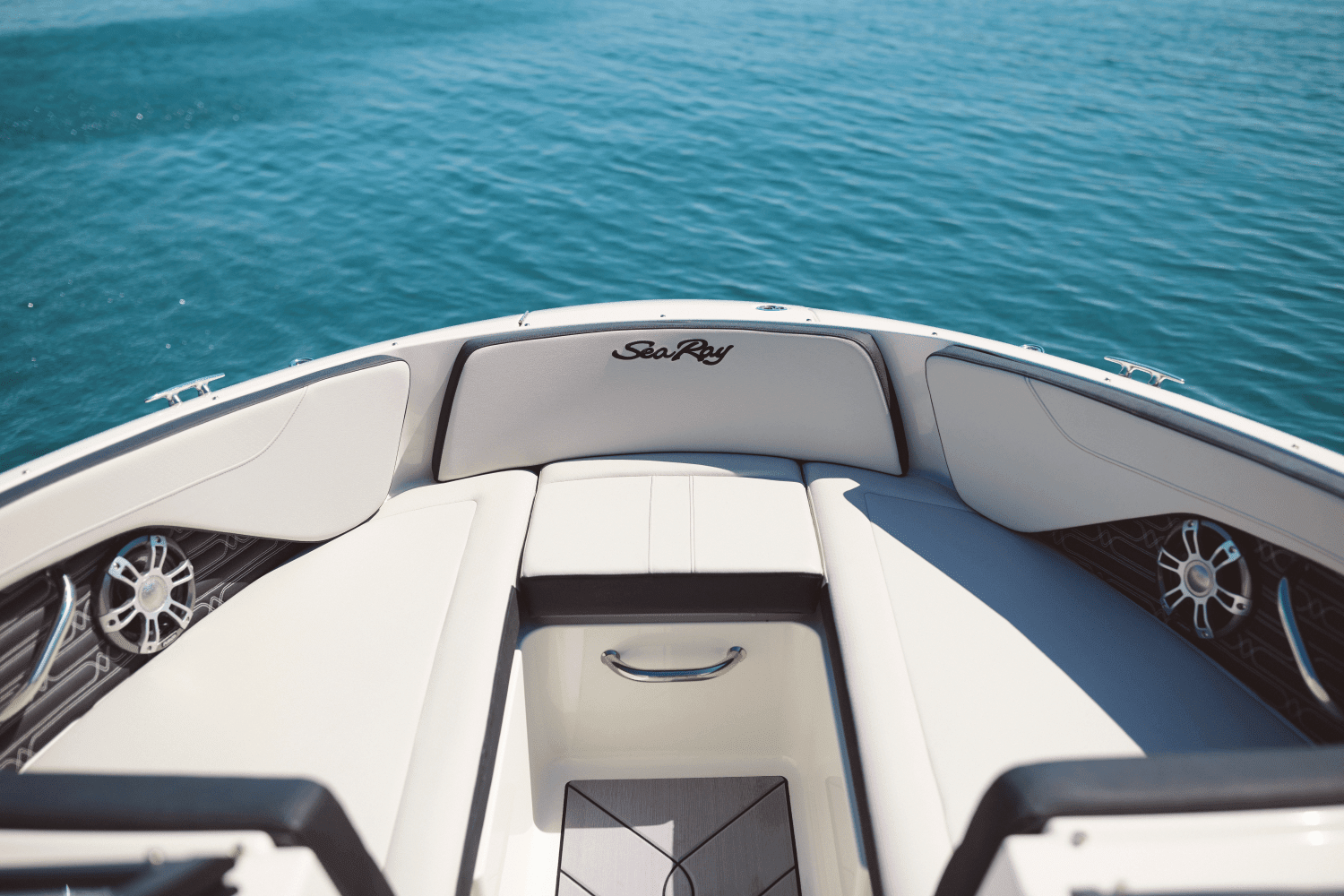 2025 Sea Ray SPX 210 Image Thumbnail #3